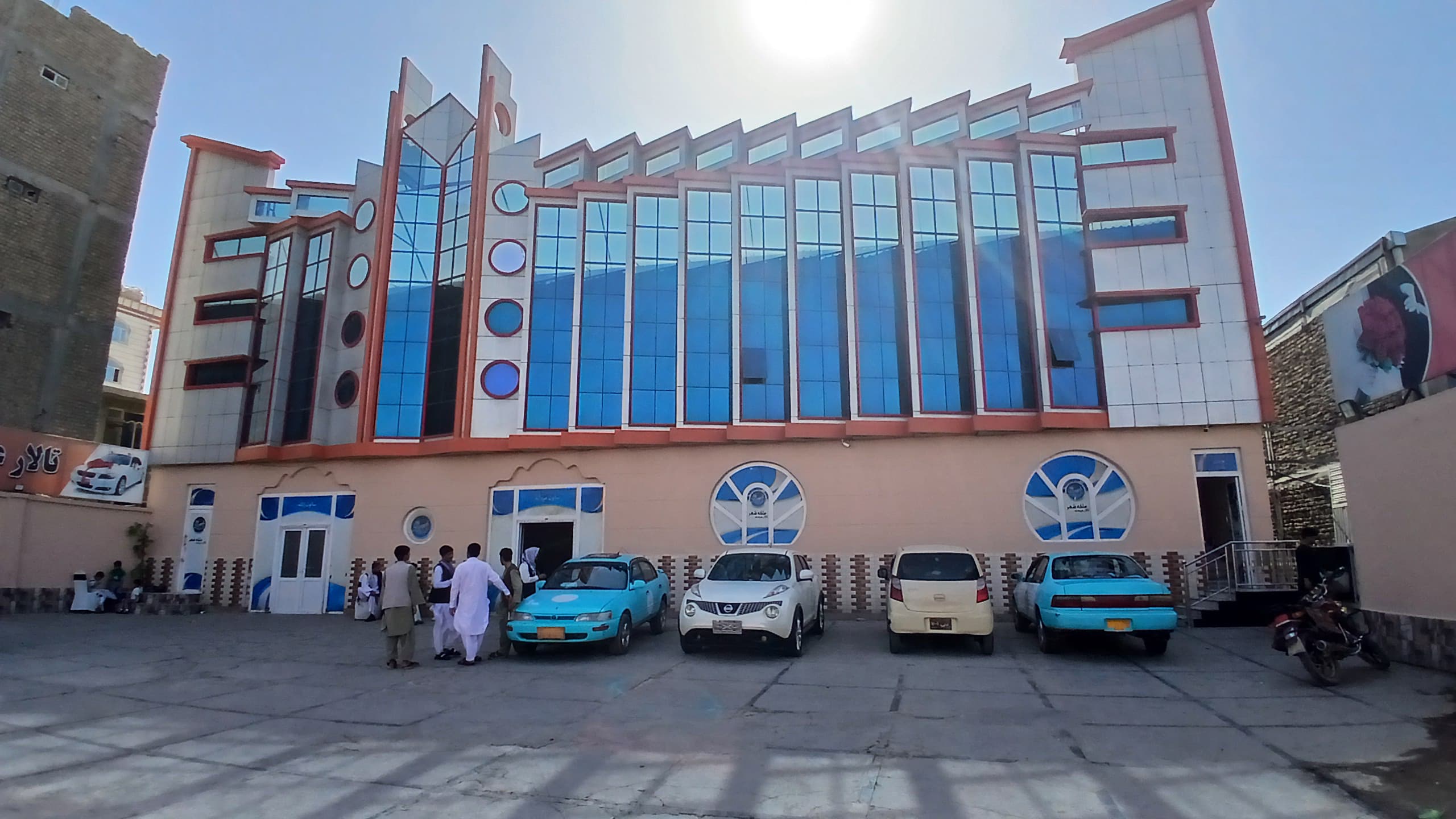 تالار عروسی ملکه شهر