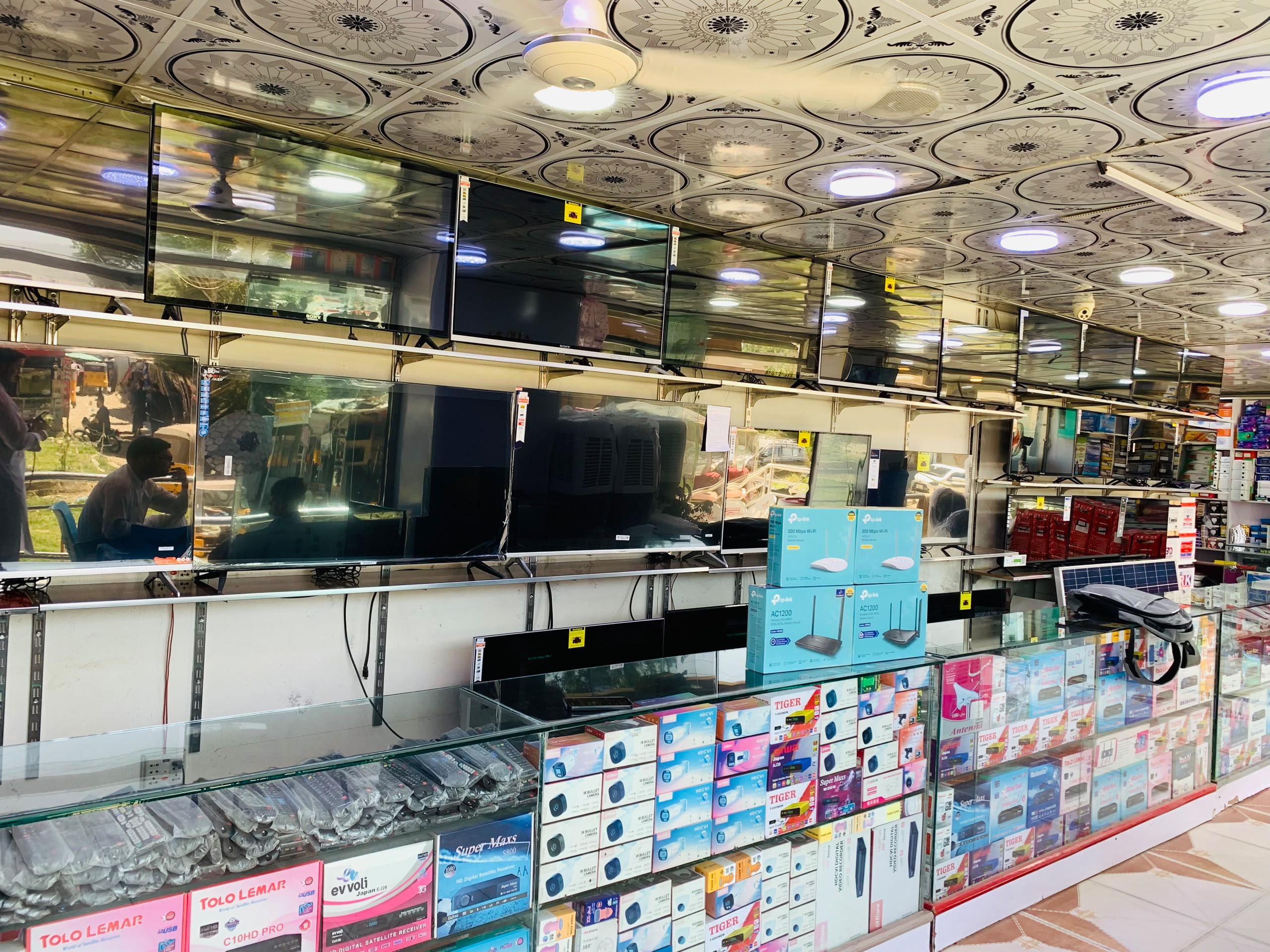 Elham Najib Ahmadzai TV and Electronic store