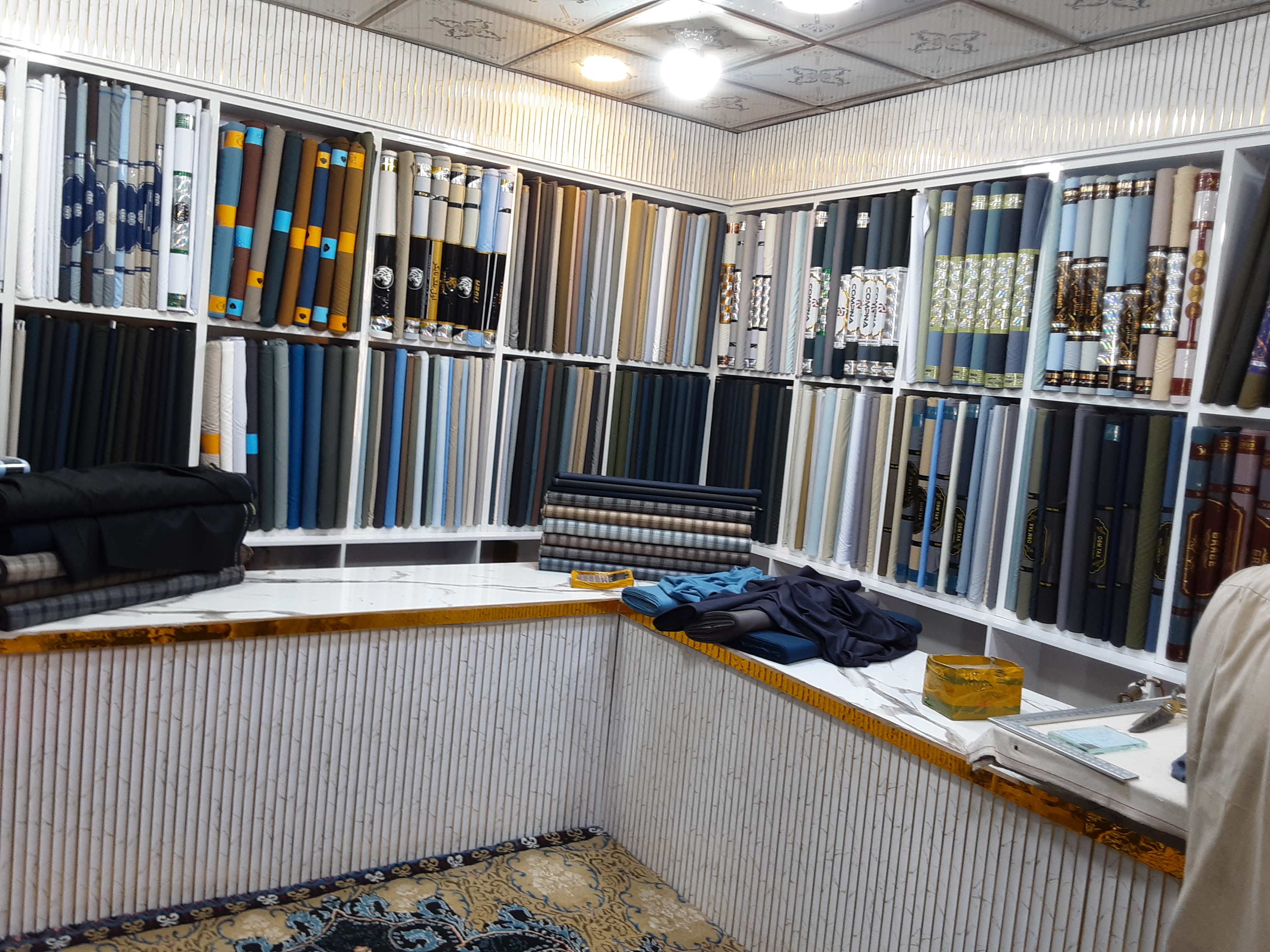 AL Hashimi Tailor and Fabrics