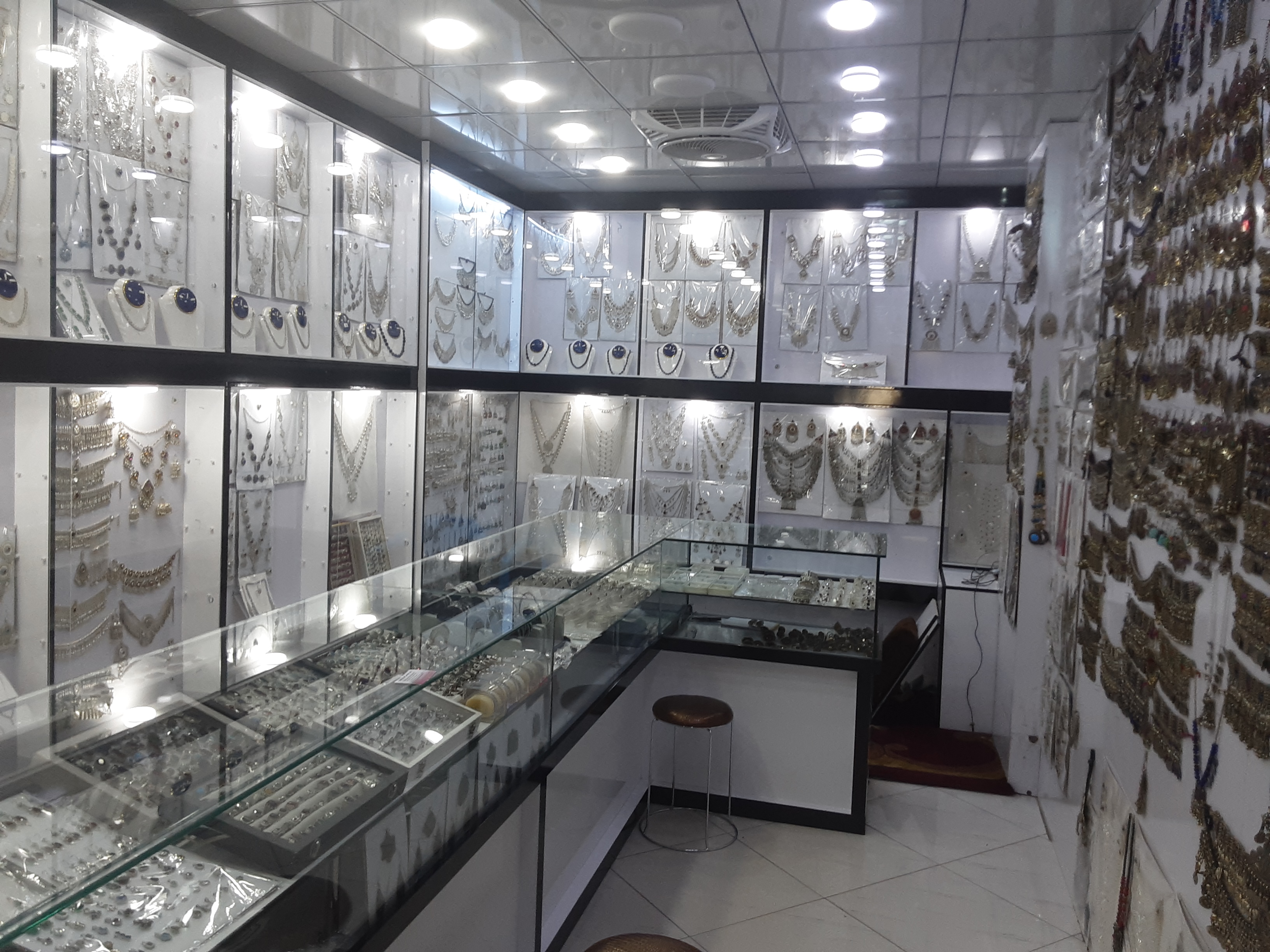 Haji Naeem Ullah Handcrafts