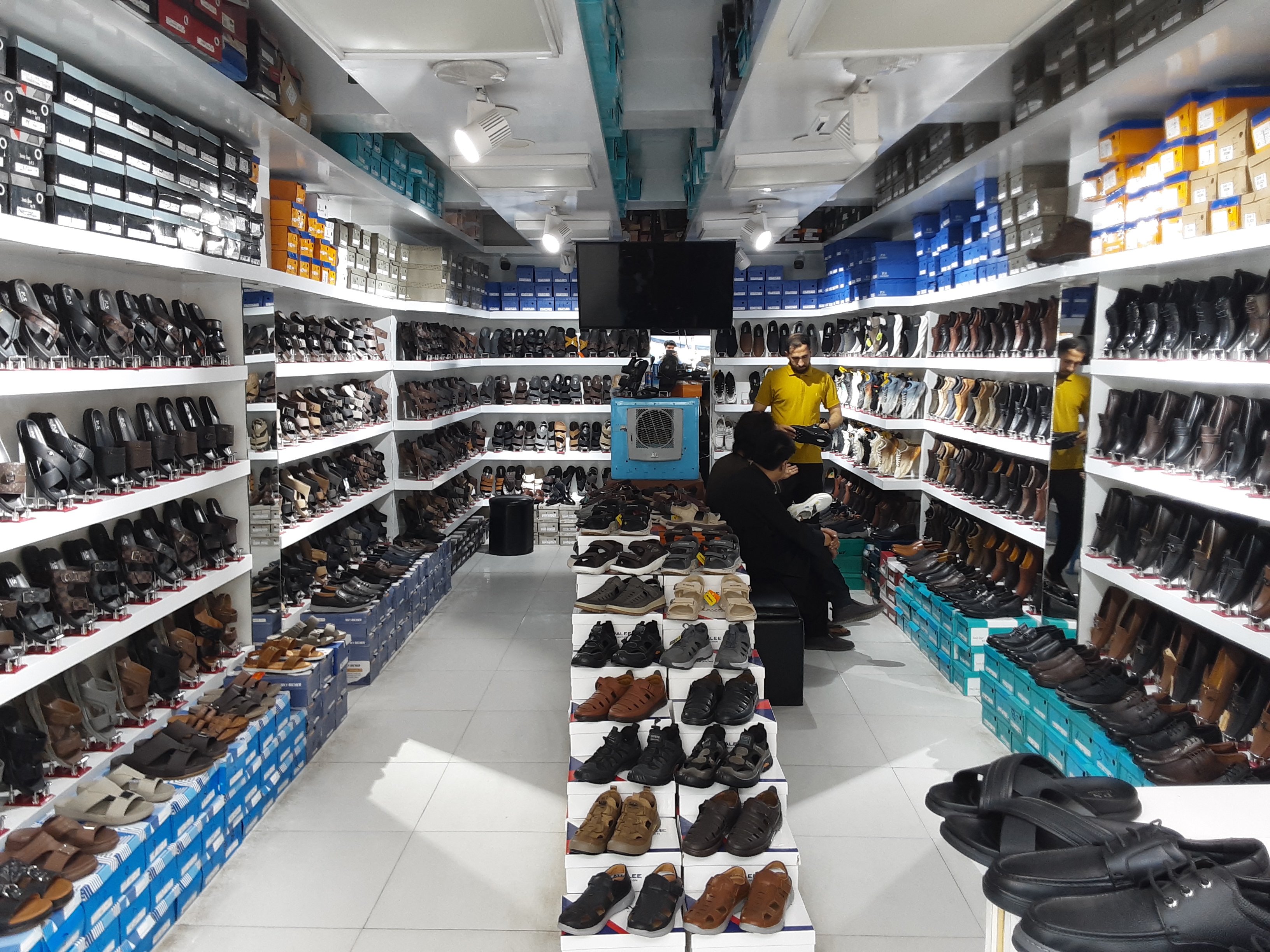 Pishtaz Store
