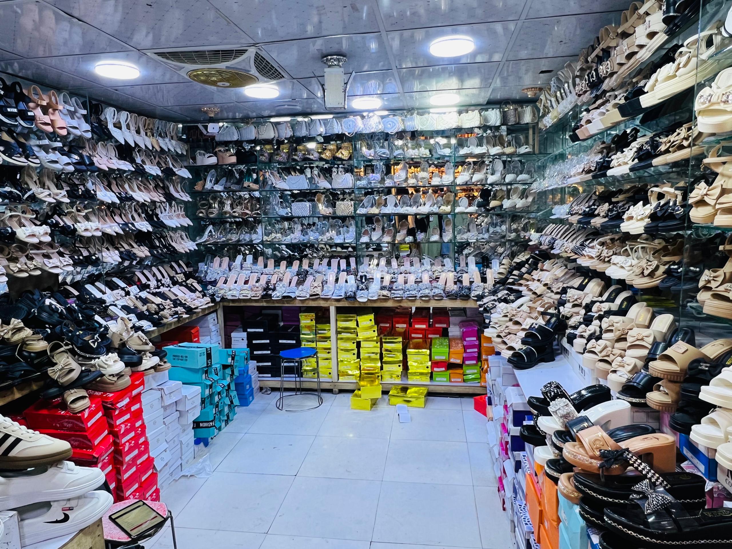 Sayar Shoes Store