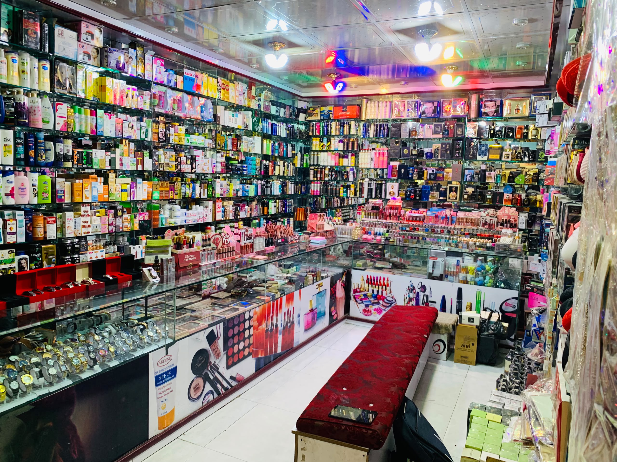 Smart Saeed Cosmetics Shop