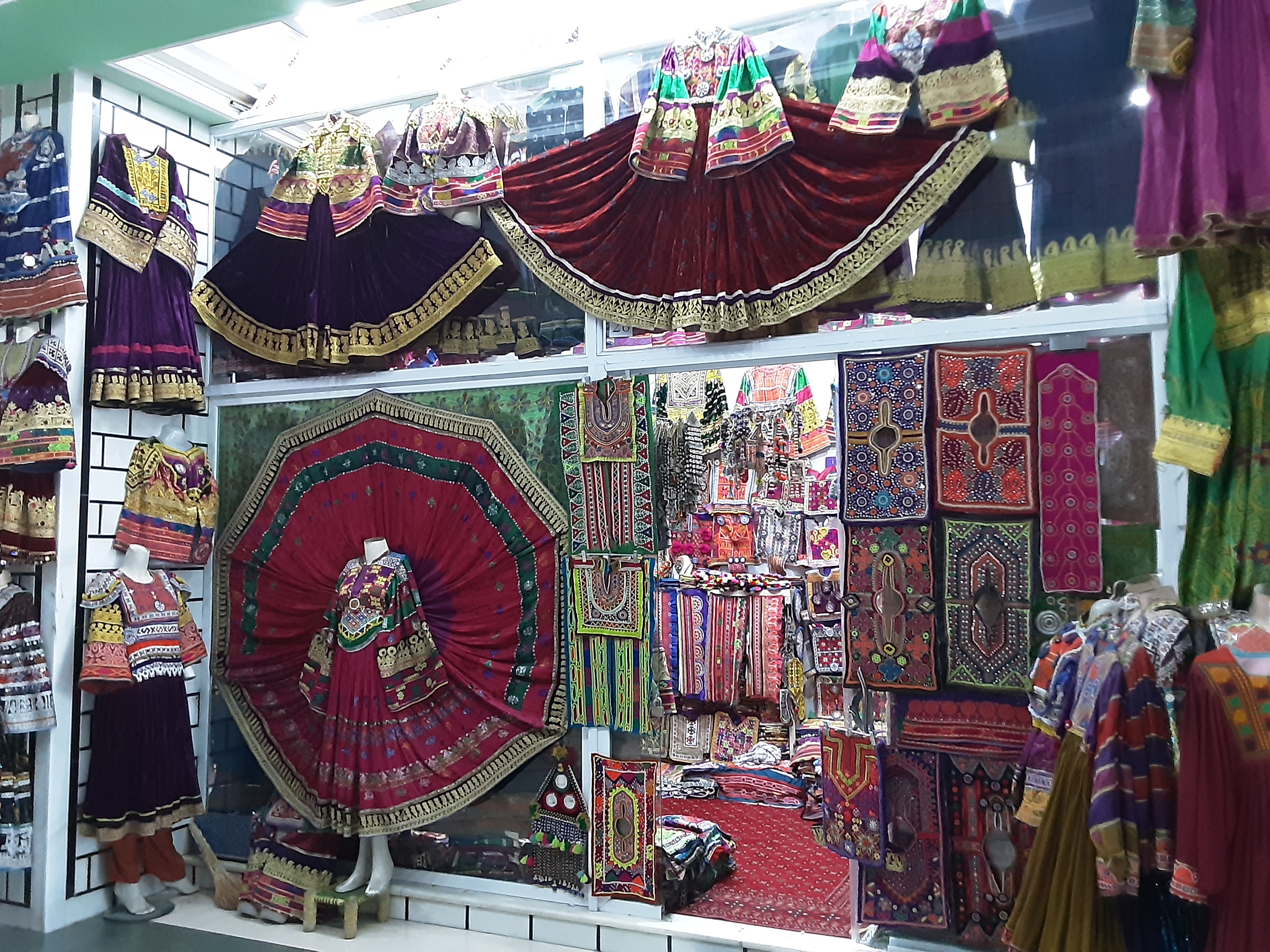 Aziz ul Rahman Mako Handcrafts
